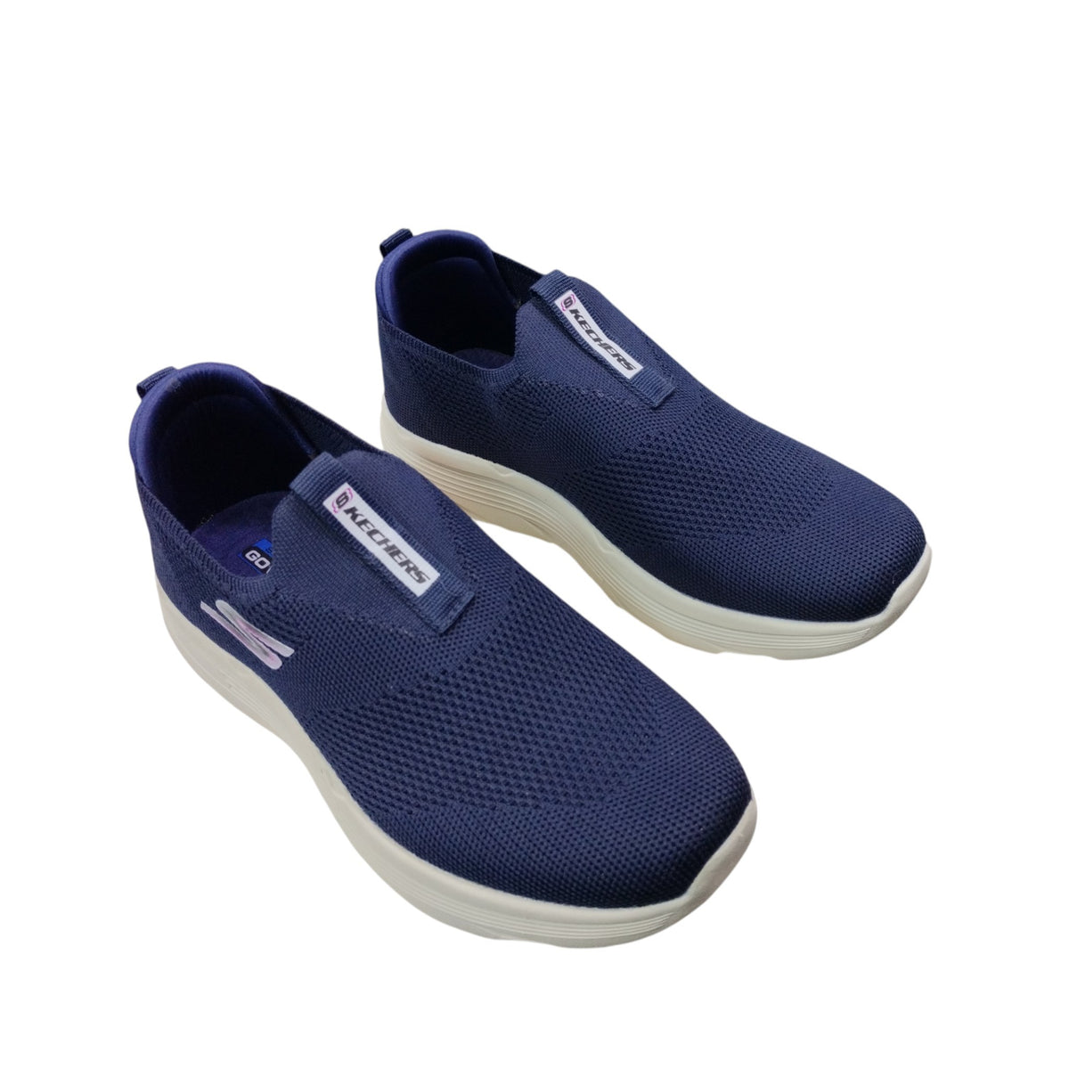 CLOUDYSkechers