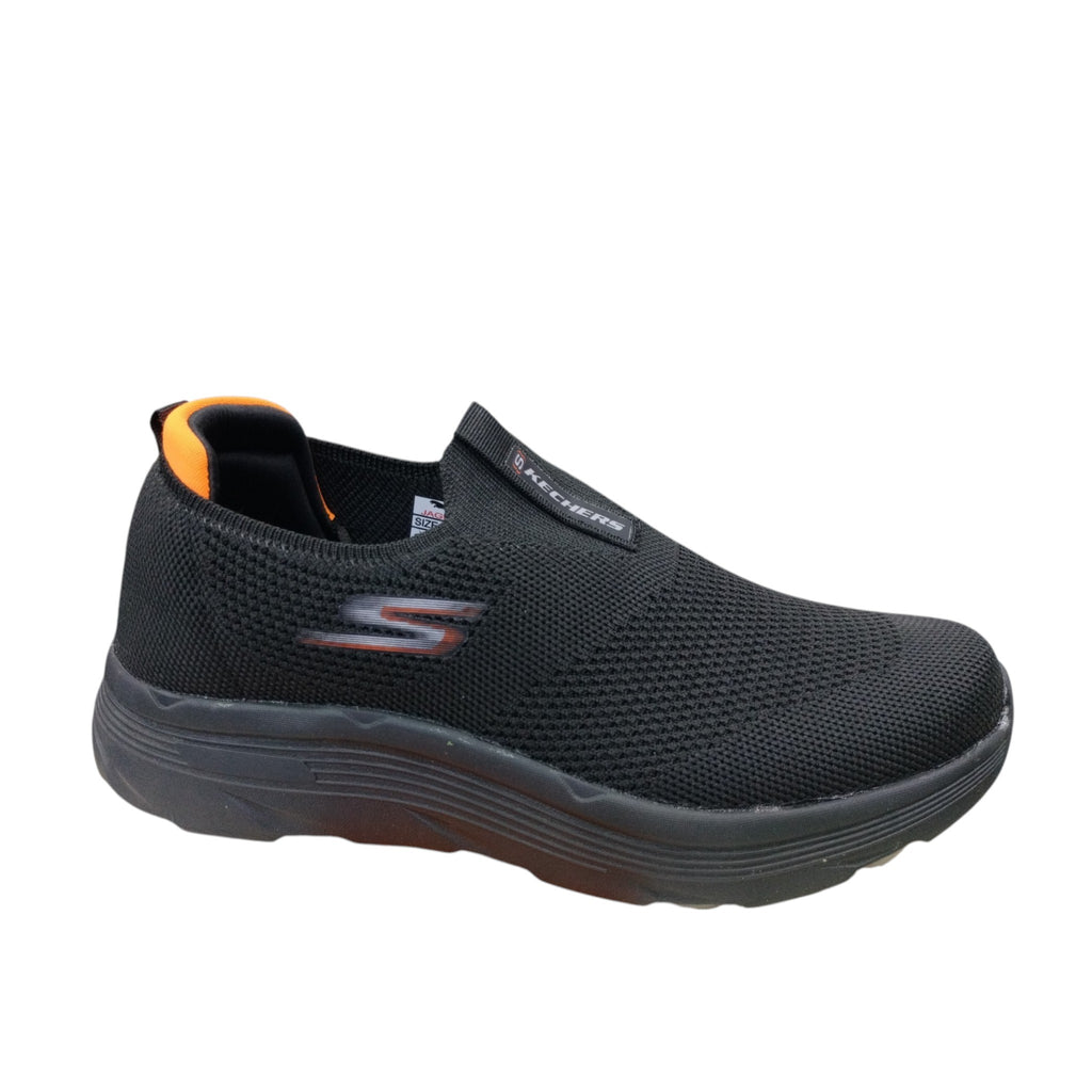 CLOUDYSkechers