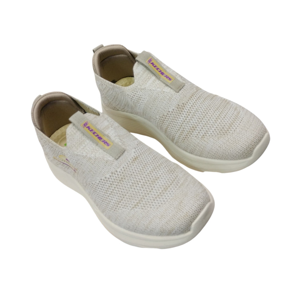 CLOUDYSkechers
