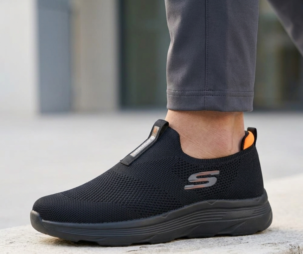 CLOUDYSkechers