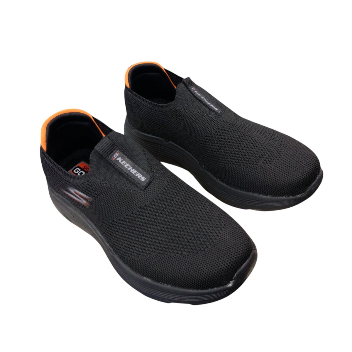 CLOUDYSkechers